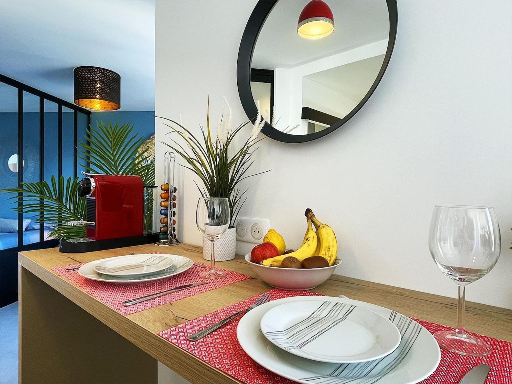 Homey Superchill - Appartement Moderne Et Tout Equipe - Netflix Et Wifi Inclus - Situe En Hyper-Centre - Proche Geneve 안마스 외부 사진
